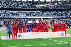 欧冠淘汰赛前瞻：拜仁客战巴黎,