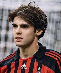 MLB》大谷翔平明星赛前33轰参加全垒打大赛 强劲内野安打跟一垒审抱撞在一起